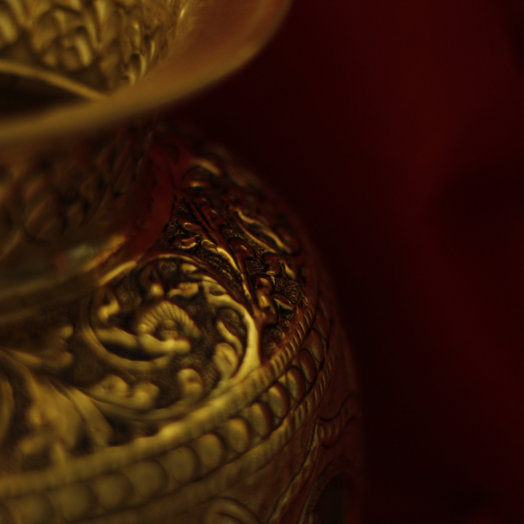 Jumbo Gold Brass AshtaLaxmi Kalash for Abundance and Wealth | Laxmi Poojan Kalash | Invite Prosperity