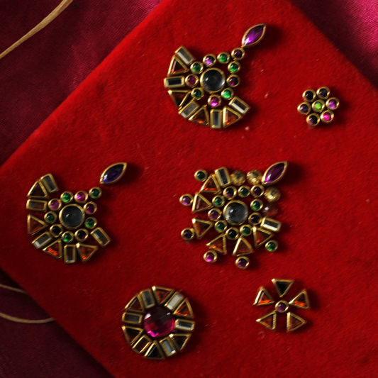 Rani Velvet Kundan Shagun Envelope – King Size Red Cash Lifafa | Handcrafted Money Envelope
