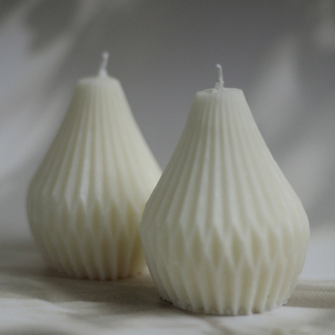 Pear Candle – Artistic Serenity for Your Space