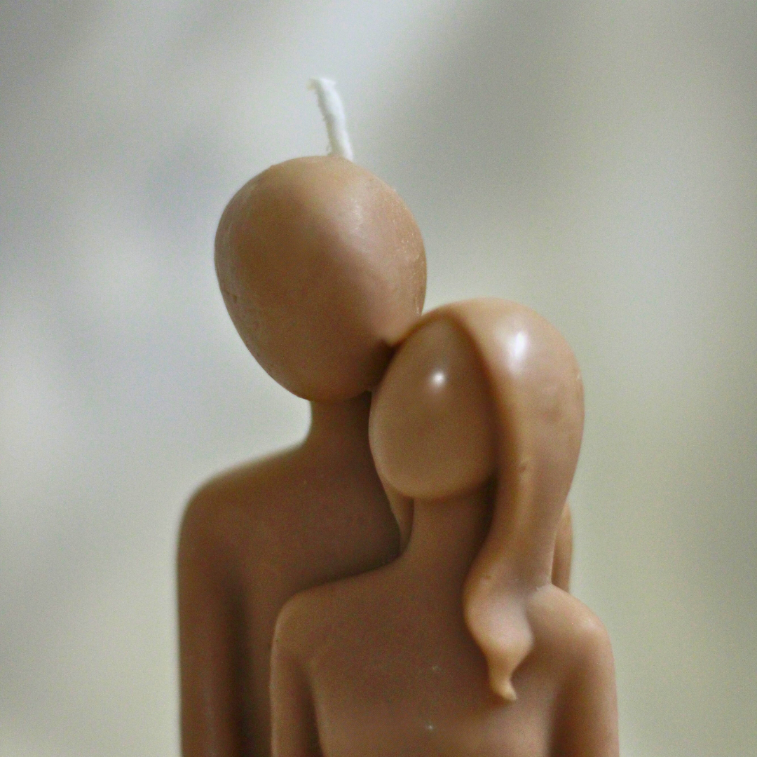 Graceful Couple Candle – Where Love Meets Light
