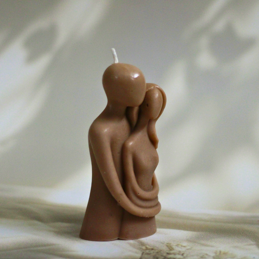 Graceful Couple Candle – Where Love Meets Light