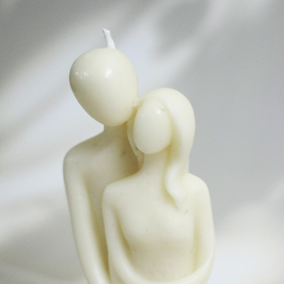 Graceful Couple Candle – Where Love Meets Light