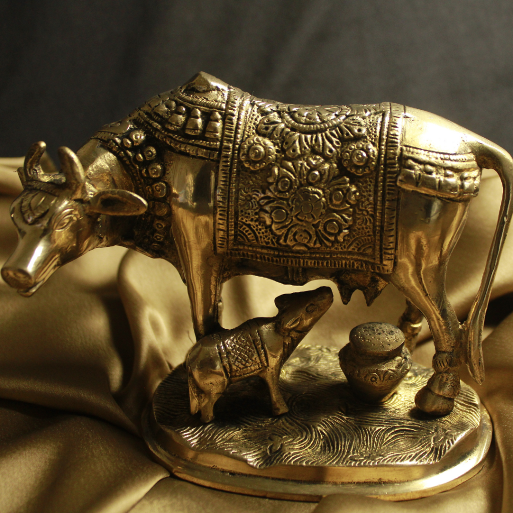 Veda Antique Finish Kamadhenu Cow And Calf Idol L Purifying