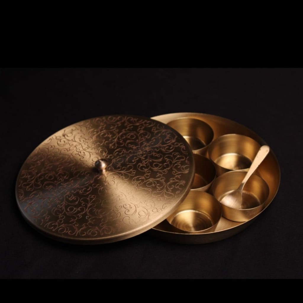 Ayās Traditional Brass Pooja Samagridaan - Codesustain