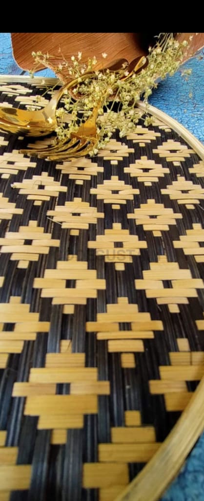 Kaca Black Woven Round Bamboo Placemat | 12 Inch - Codesustain