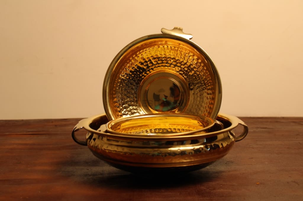 Ayas Pure Brass Hammered Urli - Codesustain