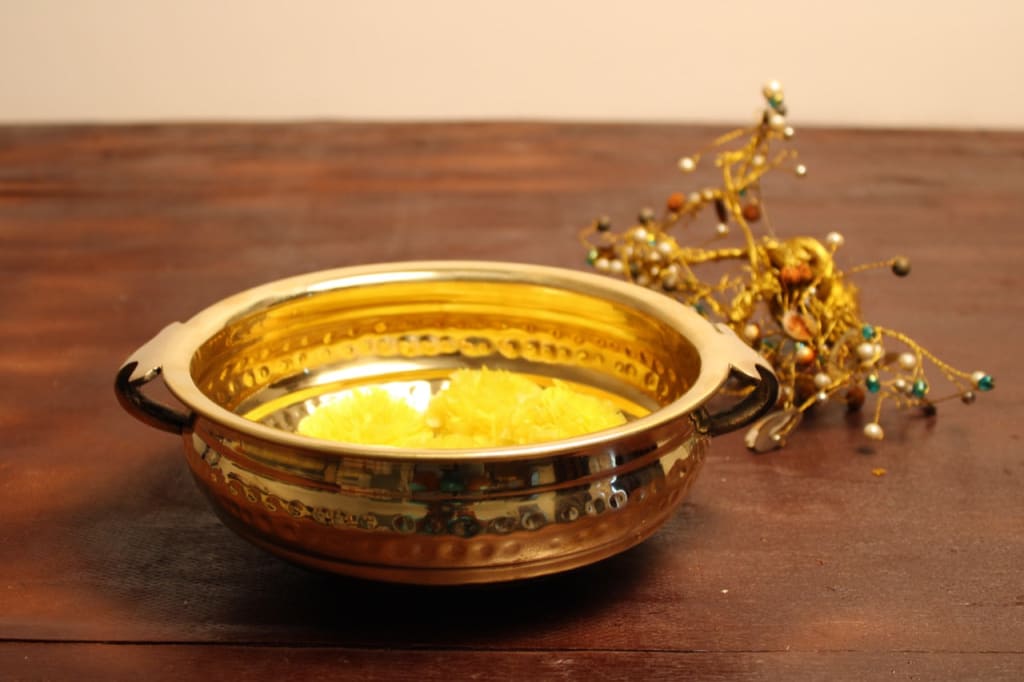 Ayas Pure Brass Hammered Urli - Codesustain