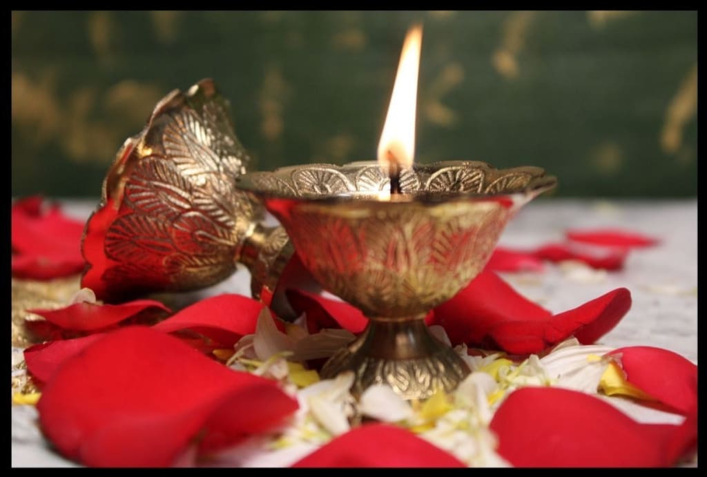 Vintage Brass Lotus Diyas | Golden Finish - Codesustain