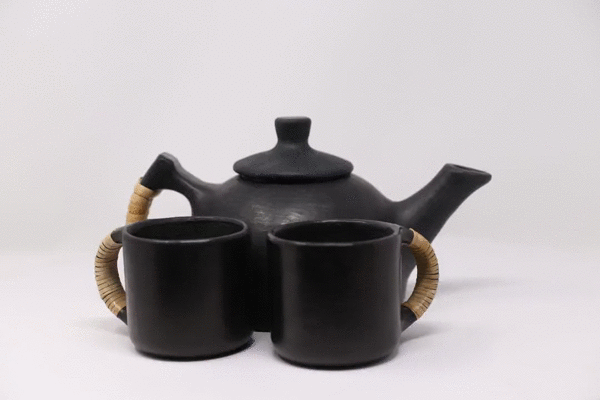 ‘Longpi’ black pottery - Imperfectly-Perfect