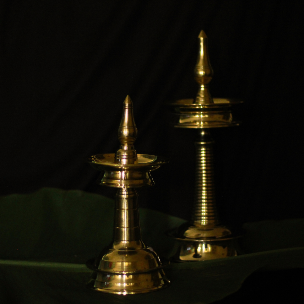 Divine Handmade Brass Samai | Nilavilakku | Large Diya | Gift Box Puja item