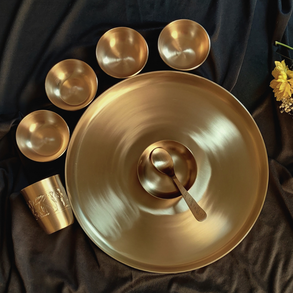 Engraved Kansa Thali Set | Hand made Pure Bronze Dinner Set 14 inch Set (1 thali, 4 katoris, 1 dessert plate, 1 spoon