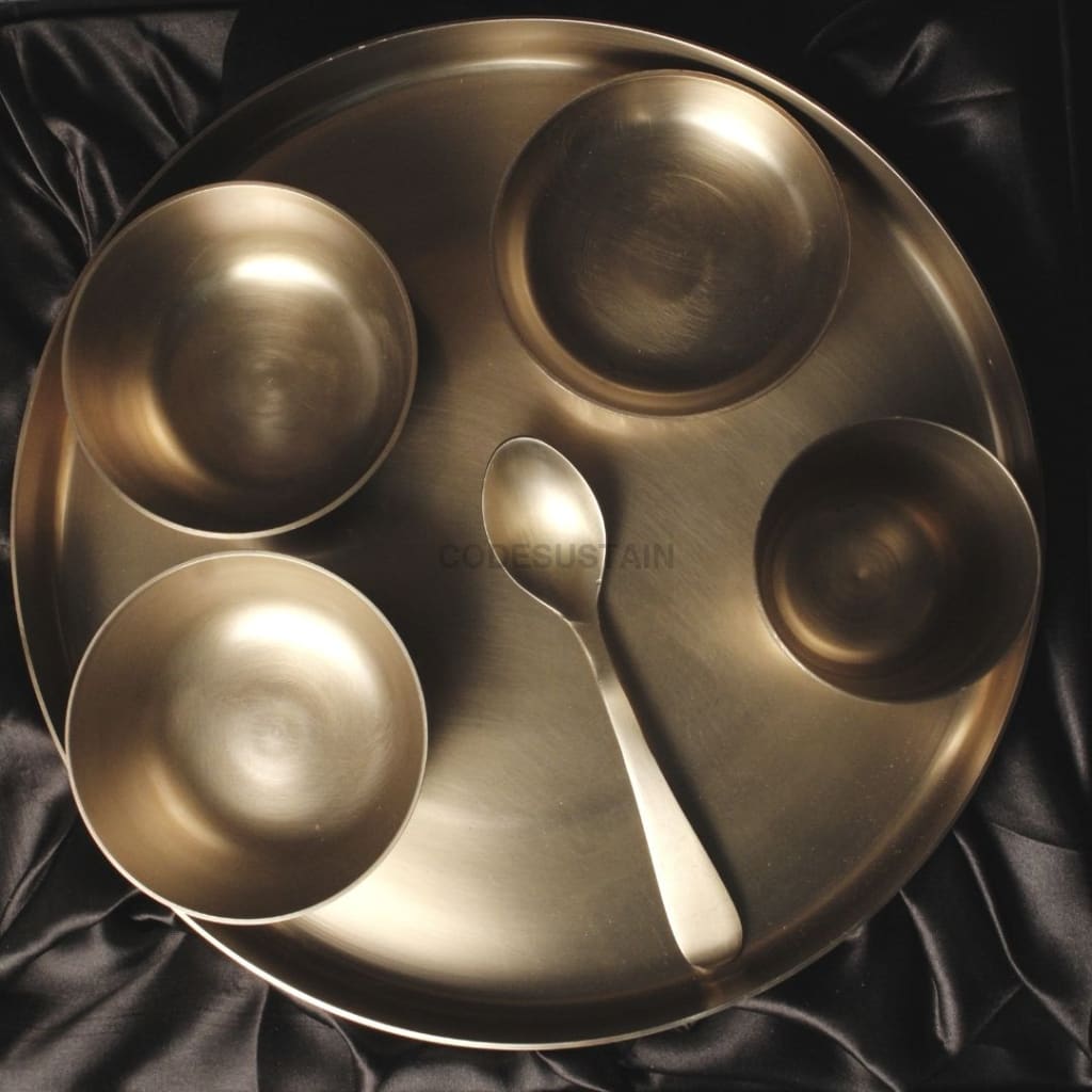 Ayās Engraved KansaThali set l Thathera Bronze Dinner Thali Set - Codesustain