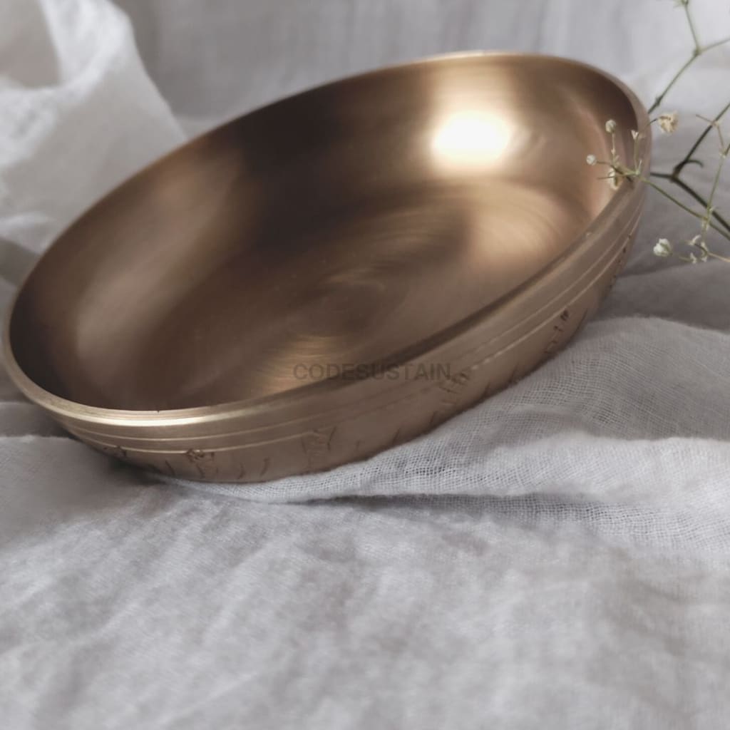 Ayās Engraved Kansa Dinner Thali set l Thathera Bronze Dinner Thali Set - Codesustain
