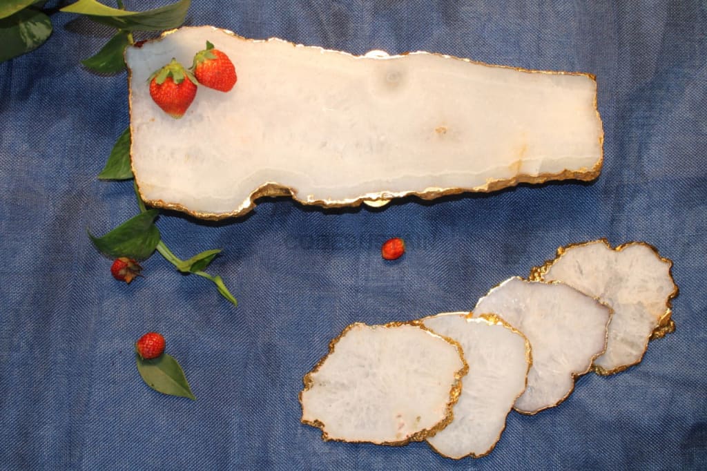 Handcrafted Agate Decor Platter l Bread Platter With Stand - Codesustain