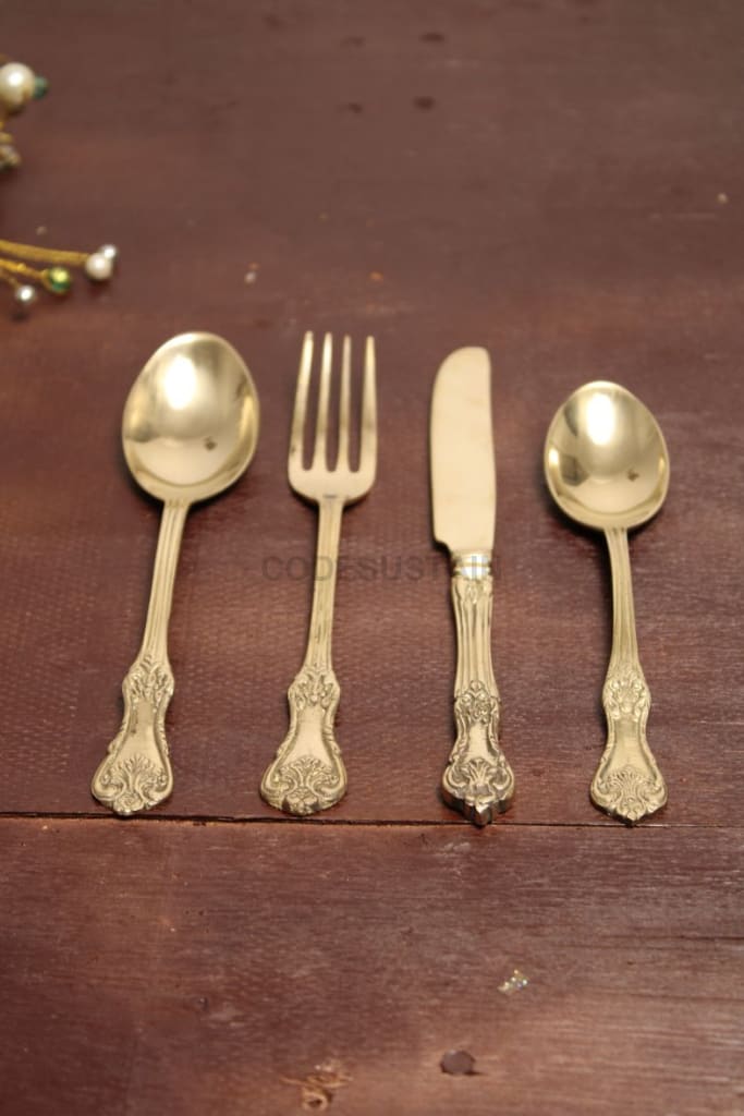 Ayās Rustic Brass Cutlery Set (4 pieces) - Codesustain