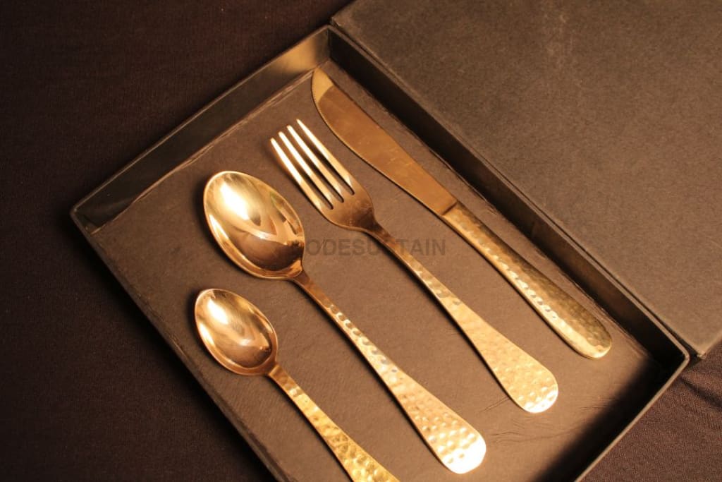 Ayās Embossed Brass Cutlery Set (4 pieces) - Codesustain