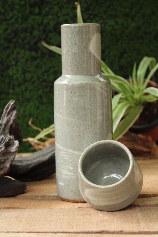 StoneLuxe Handcrafted Water Bottle With Built-in Cup - Codesustain