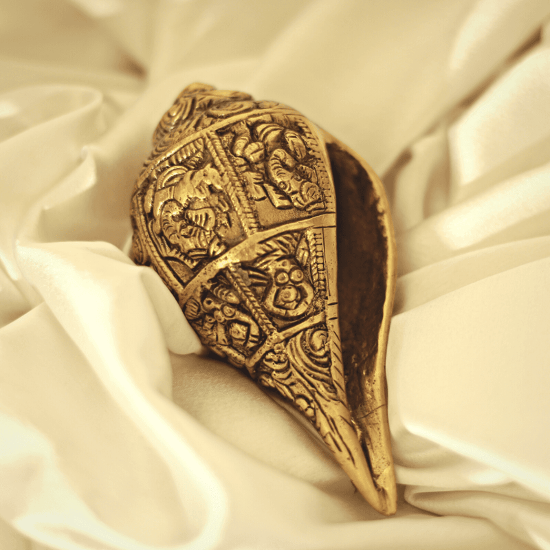 Veda Ethnic Golden Brass Shankh | 5 Inches Home Decor