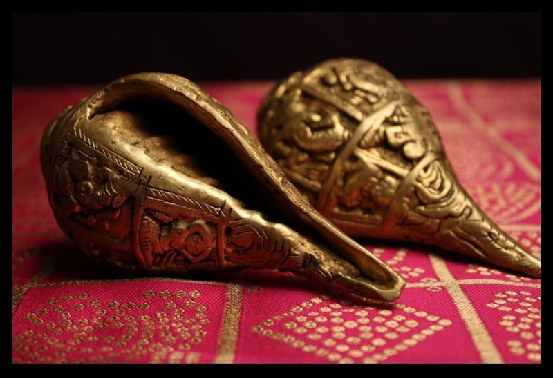 Veda Ethnic Golden Brass Shankh | 5 Inches | Home Decor - Codesustain