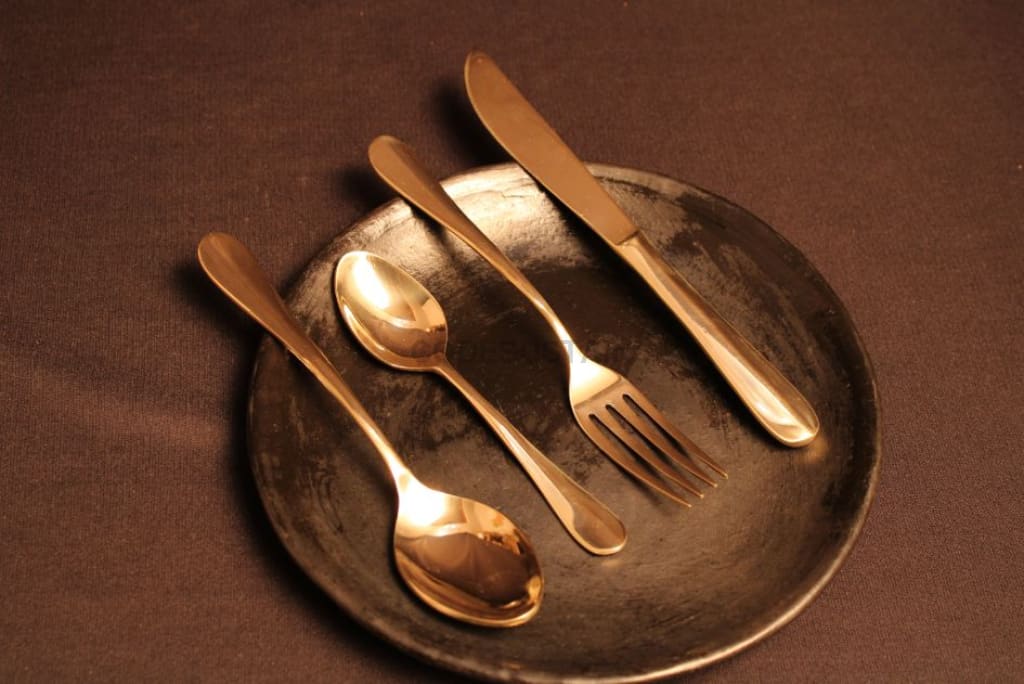 Ayās Vintage Brass Cutlery Set (4 pieces) - Codesustain