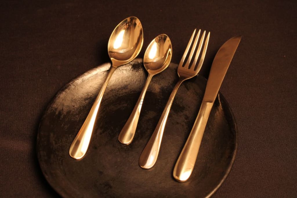 Ayās Vintage Brass Cutlery Set (4 pieces) - Codesustain