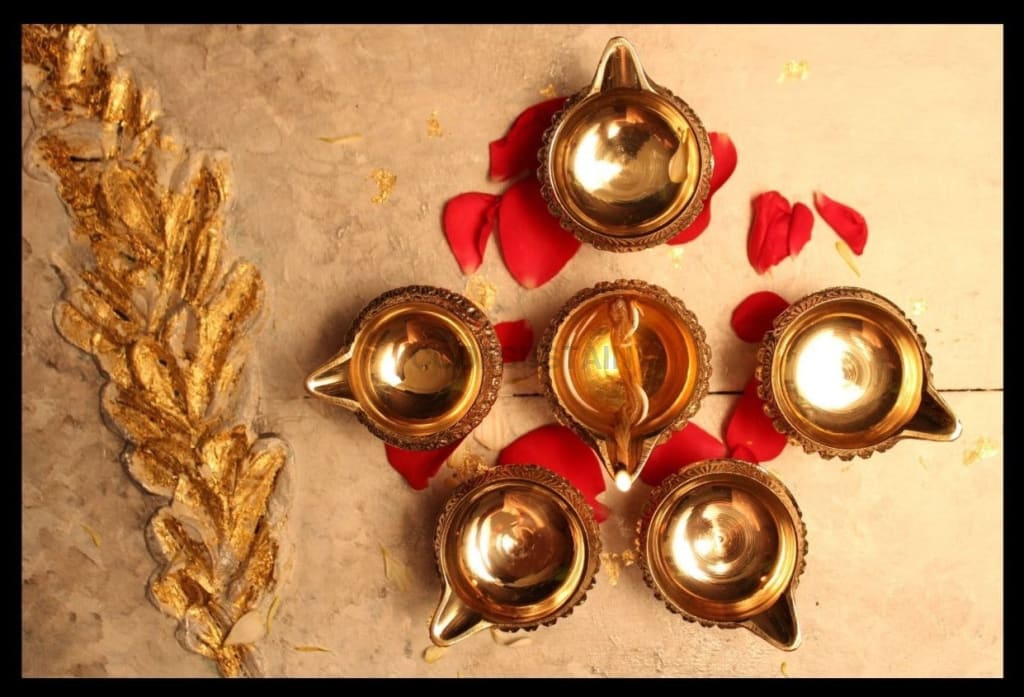 Vintage Brass Diyas | Golden Finish (Set of 2) - Codesustain