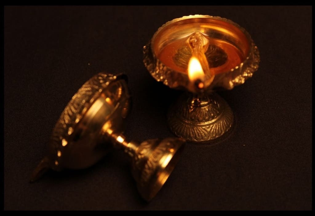 Vintage Brass Diyas | Golden Finish (Set of 2) - Codesustain