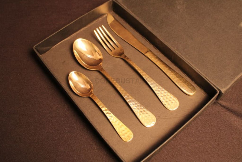 Ayās Embossed Brass Cutlery Set (4 pieces) - Codesustain